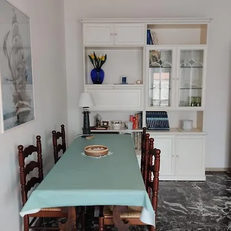 Appartamento Trilocale Con Box Comoda Al Mare E Negozi